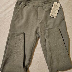 Vwry comfortable Textured spacer tapered sweat pant